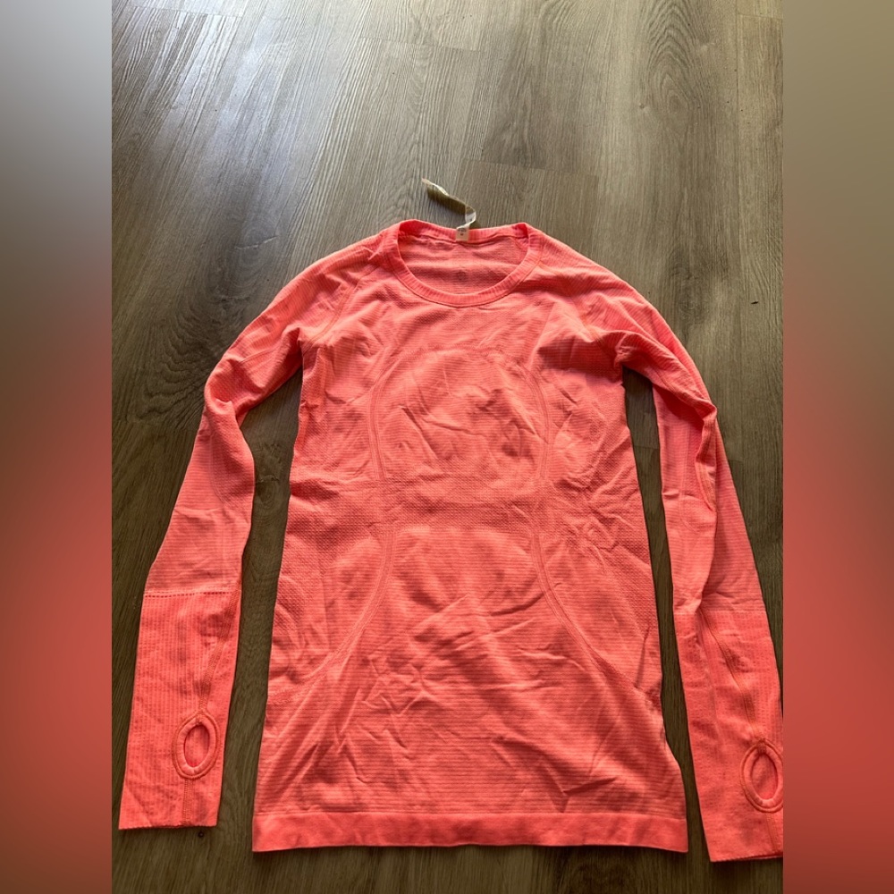 Lululemon long sleeve shirt